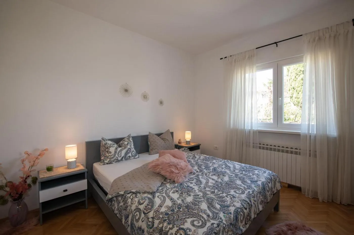 Ika Blue Studio Apartment